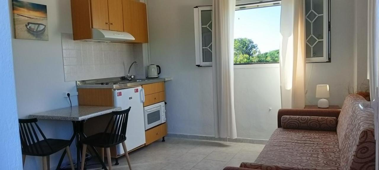 Alonaki Bay Apartment Halikounas Exterior photo
